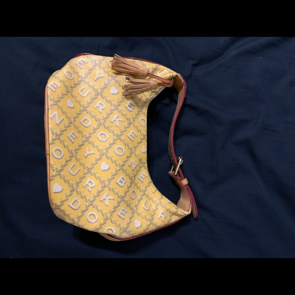 Vintage Dooney bucket bag